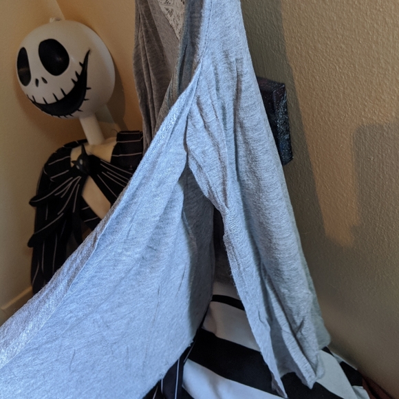 Threads Studio Ready To Roadtrip Tank w/Open Sides - Picture 5 of 6